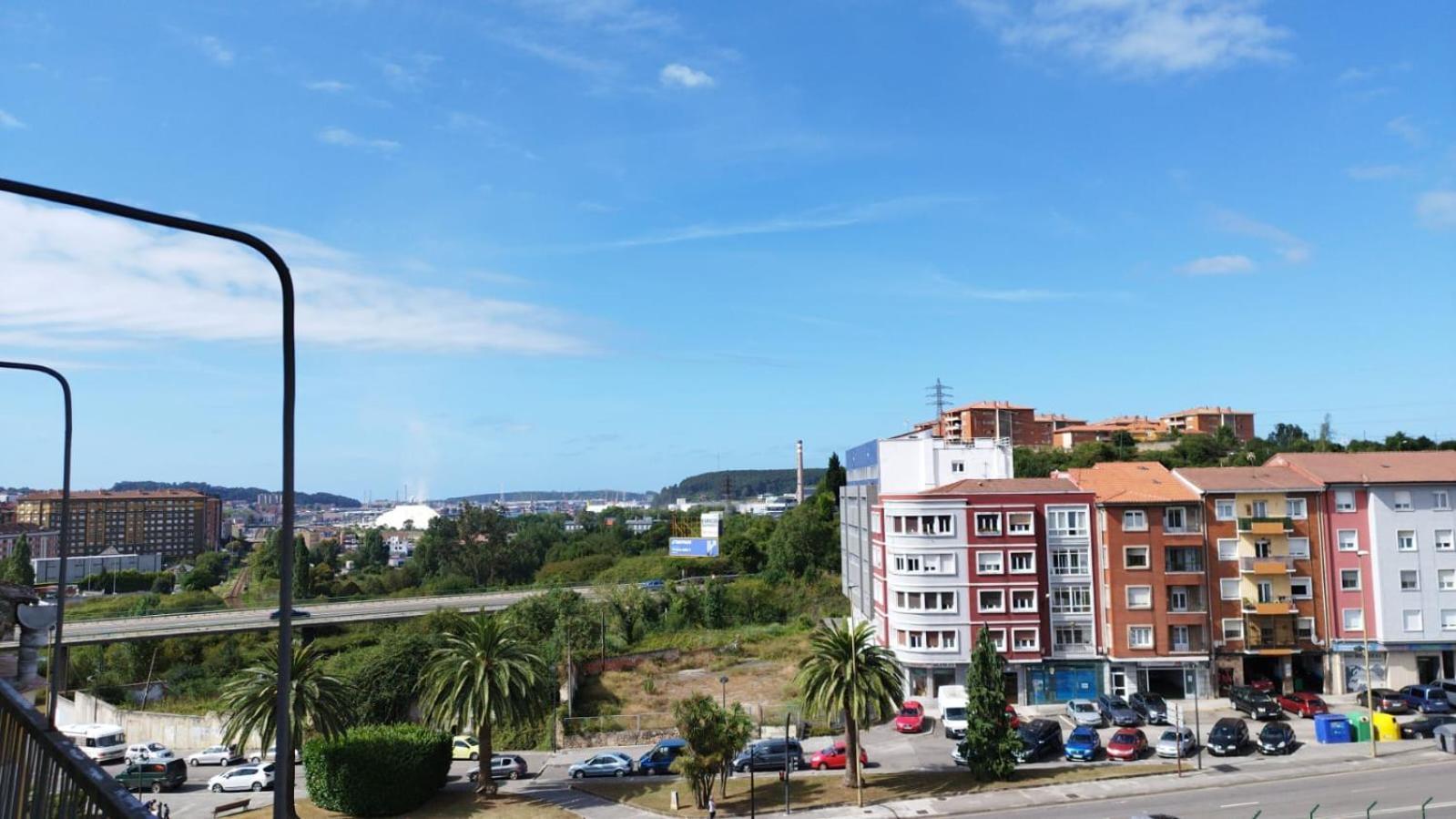 Piso Acogedor Y Luminoso Aviles Bagian luar foto